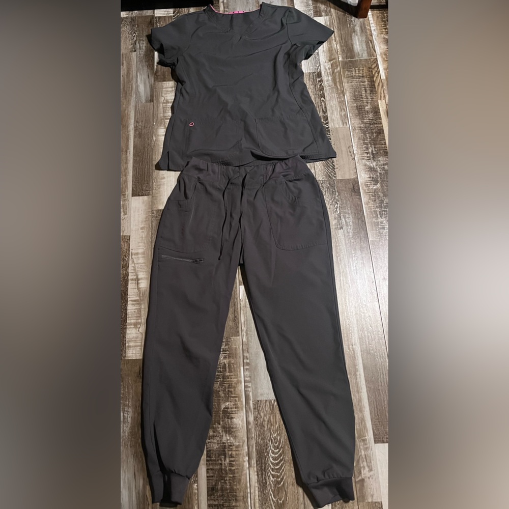 scrub set